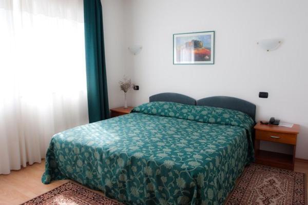 Hotel Makin Novigrad Istria Værelse billede