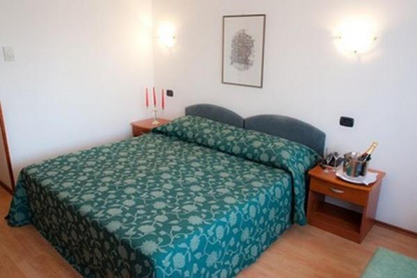 Hotel Makin Novigrad Istria Eksteriør billede