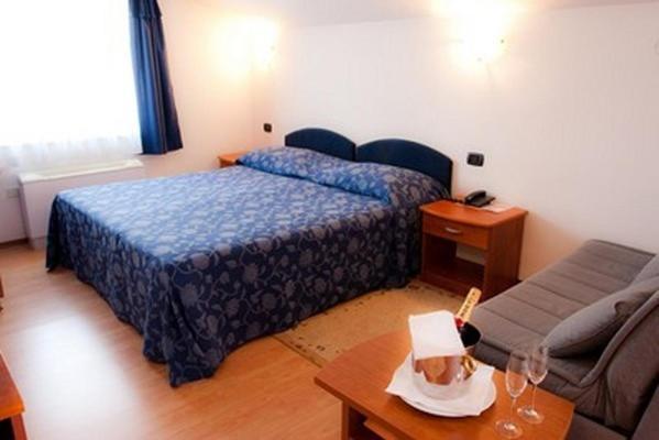 Hotel Makin Novigrad Istria Eksteriør billede