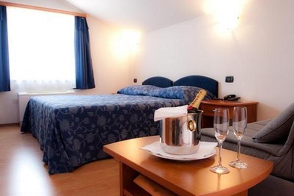 Hotel Makin Novigrad Istria Værelse billede
